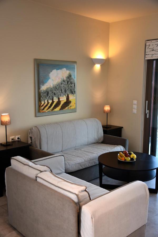 Ελιάδες - Eliades Apartments Каристос Экстерьер фото