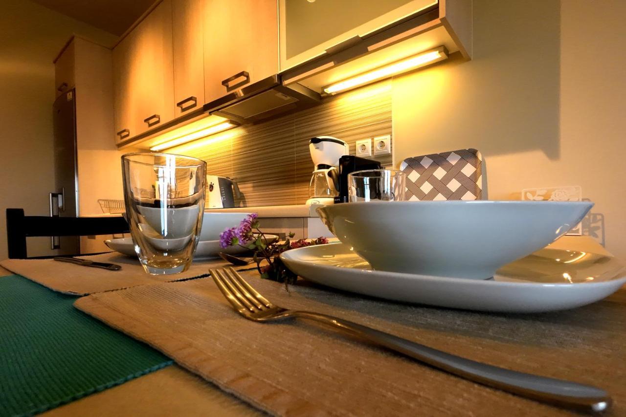 Ελιάδες - Eliades Apartments Каристос Экстерьер фото
