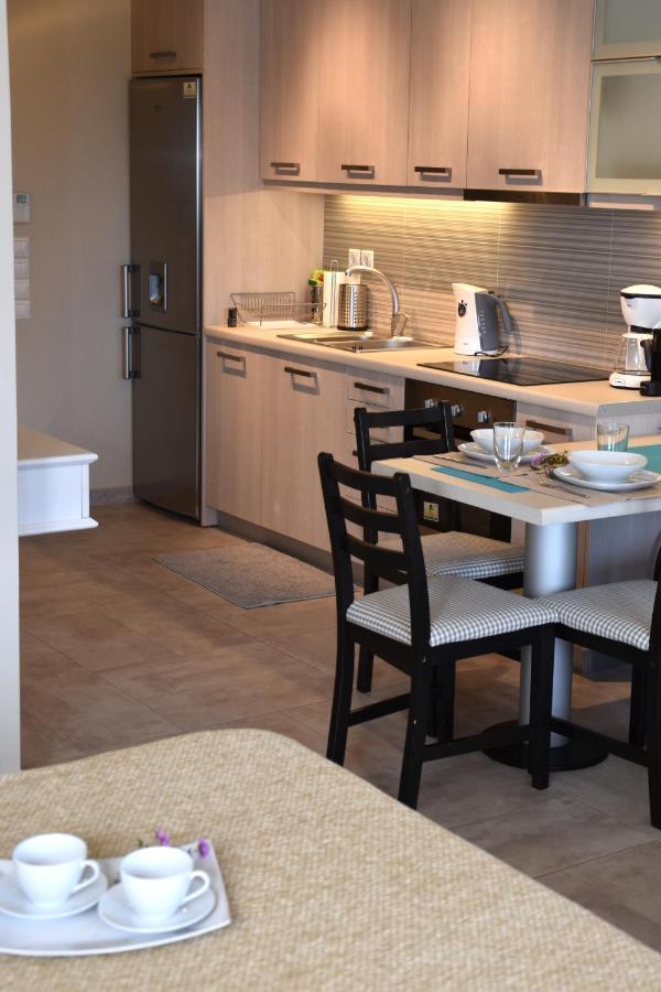 Ελιάδες - Eliades Apartments Каристос Экстерьер фото